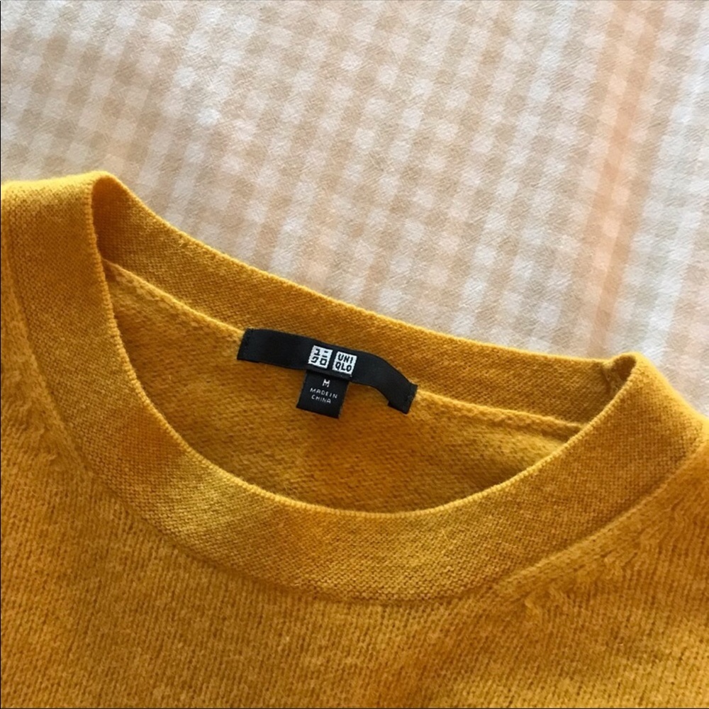 Uniqlo wool sweater